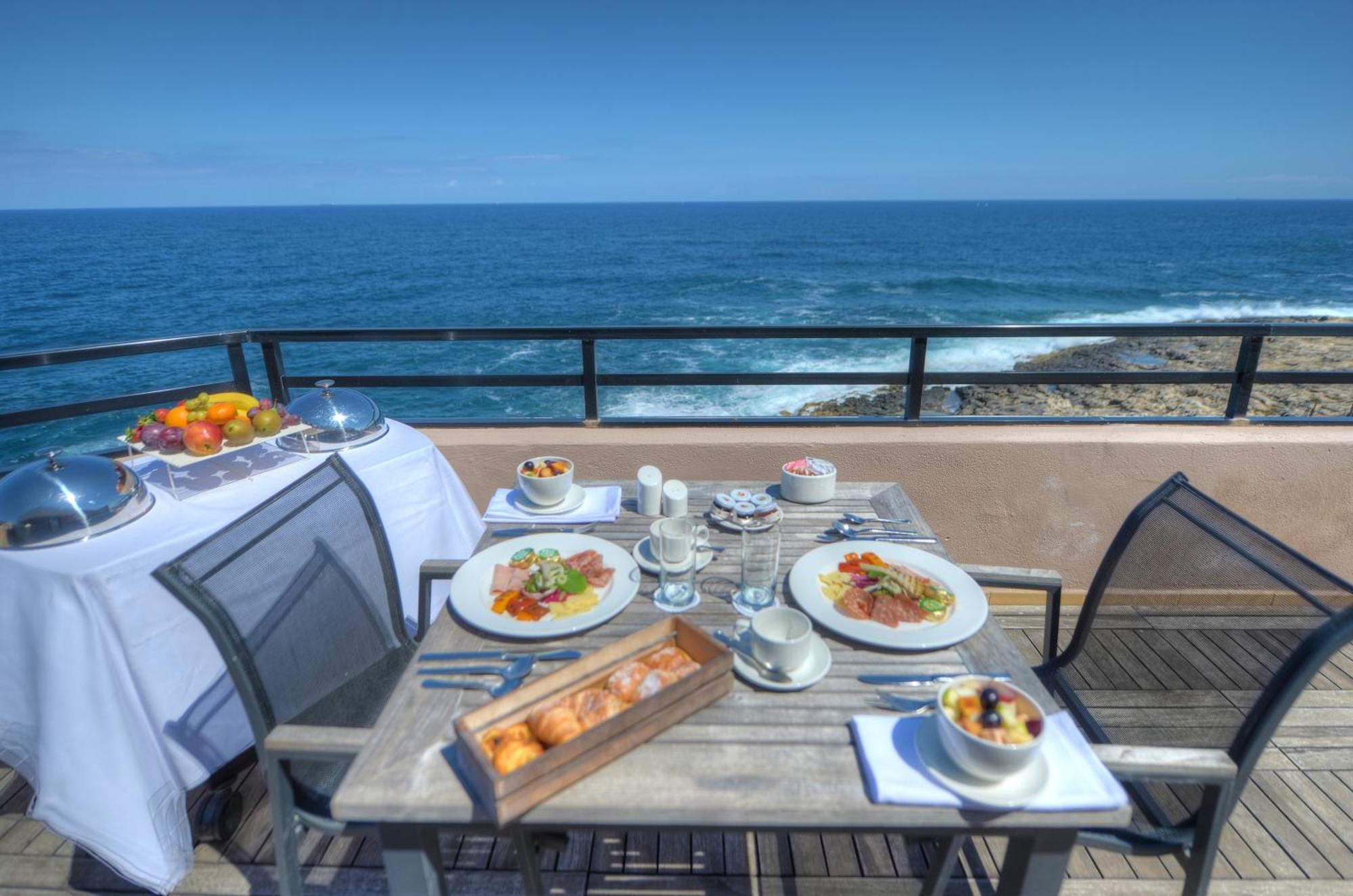 Superior Suite mit Terrasse und Meerblick